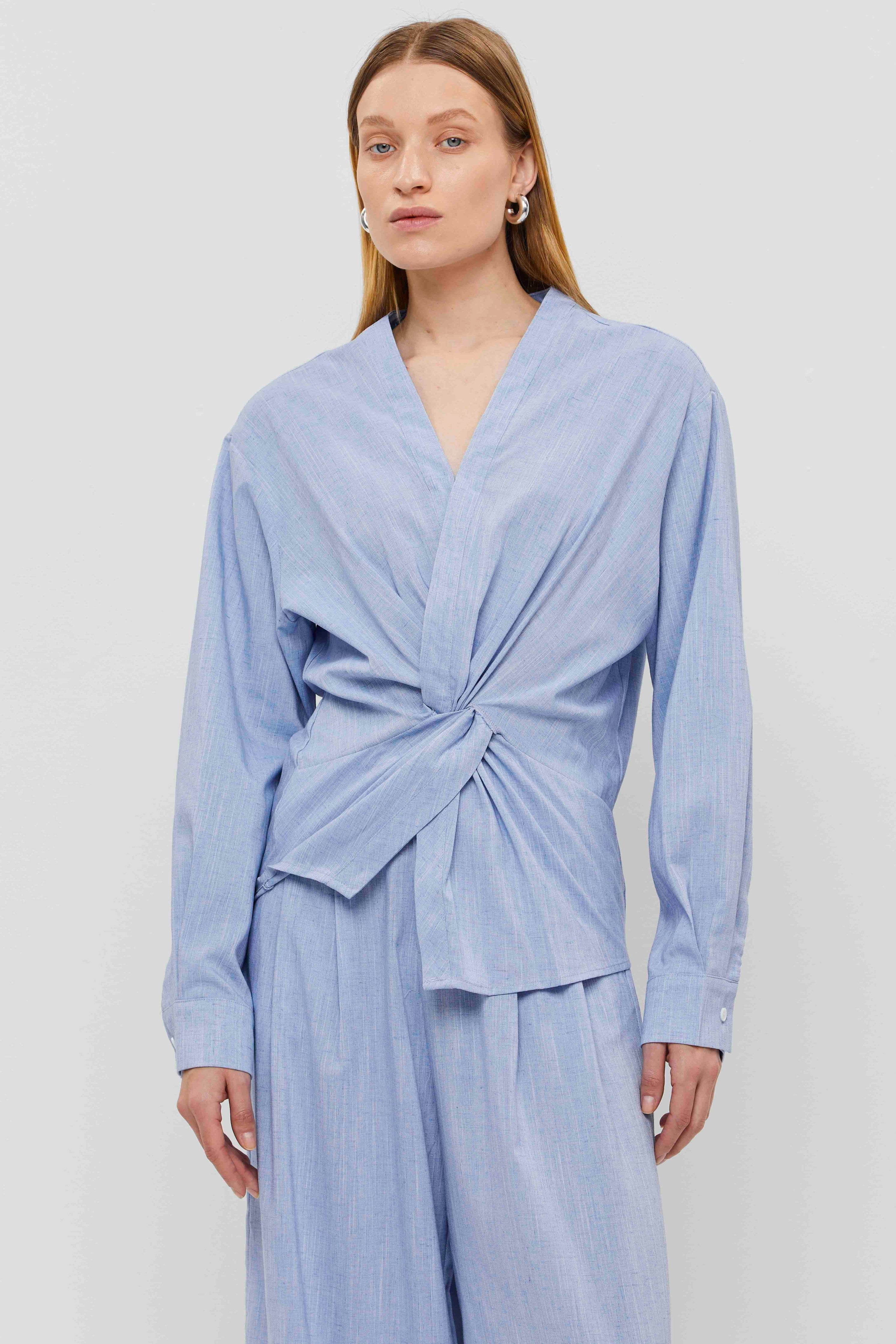 חולצת מעטפת קשר קדמי כחולה