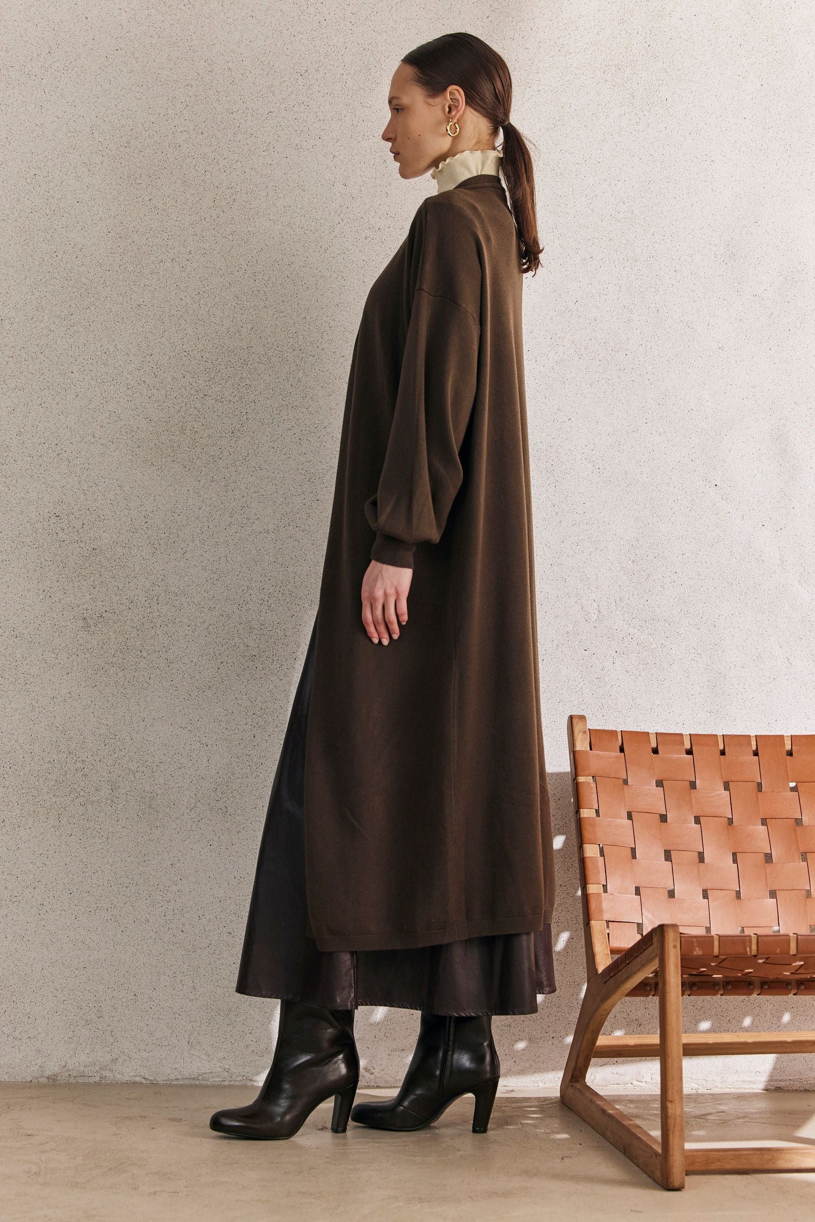 קרדיגן סריג ארוך בשרוולים מודגשים