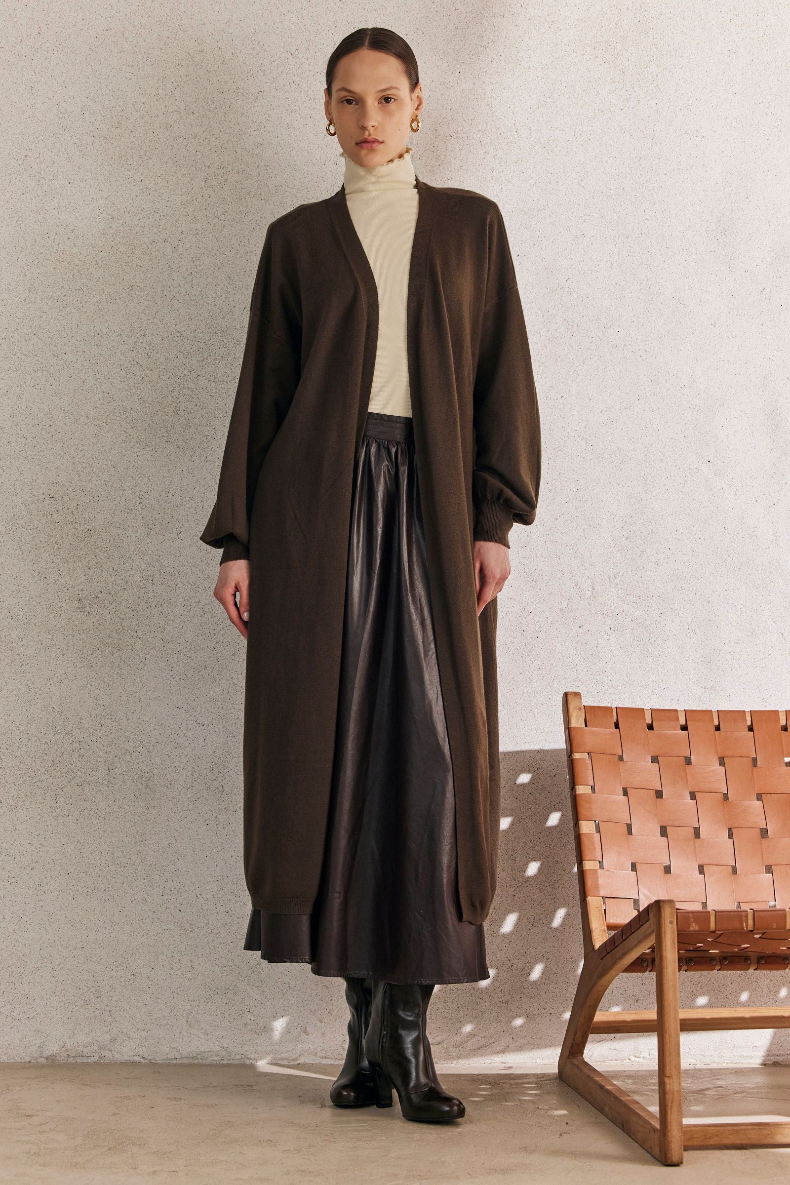 קרדיגן סריג ארוך בשרוולים מודגשים