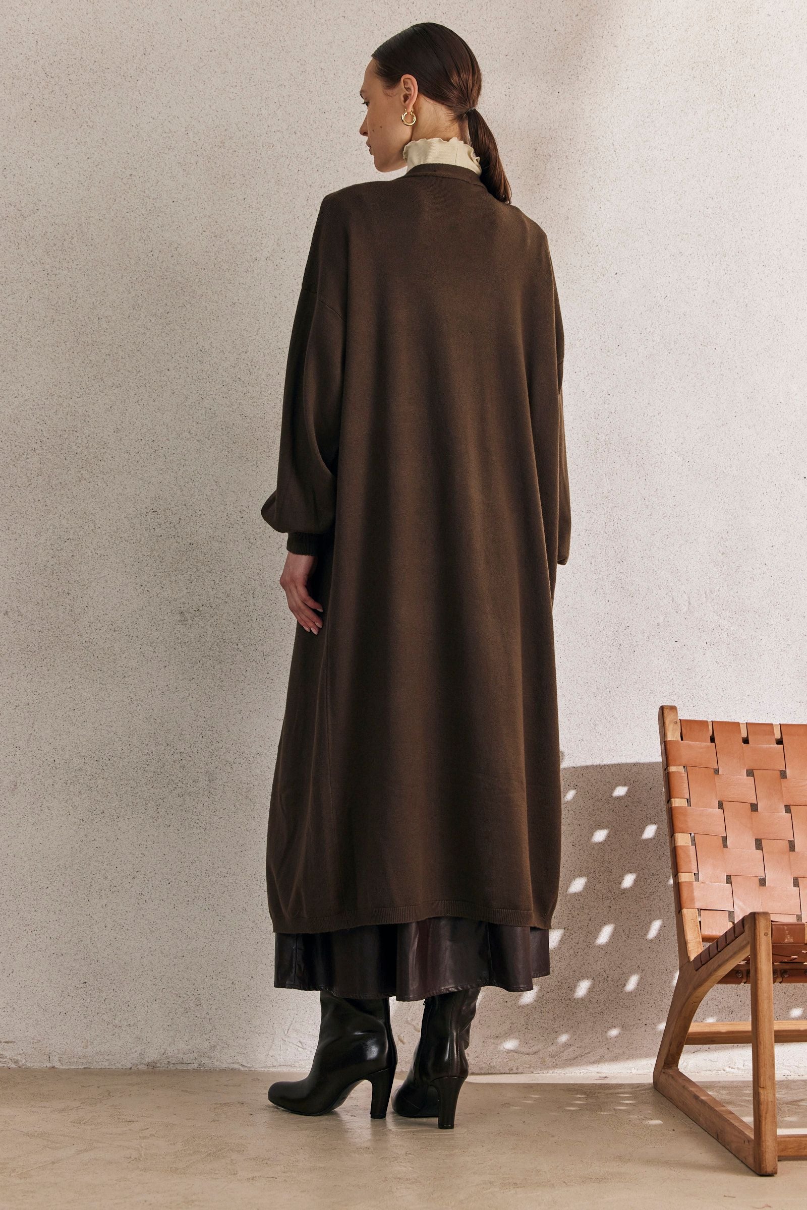 קרדיגן סריג ארוך בשרוולים מודגשים