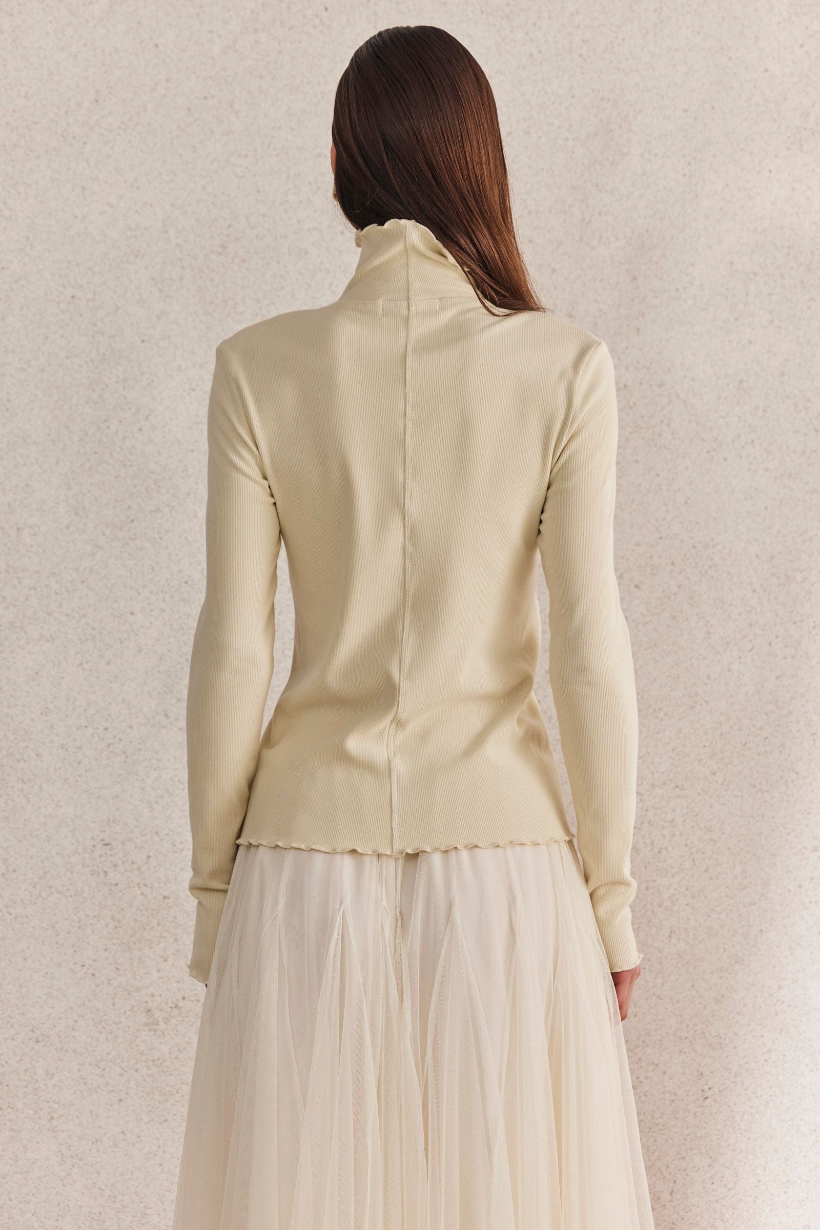 Cream Mid-Seam Turtleneck Shirt