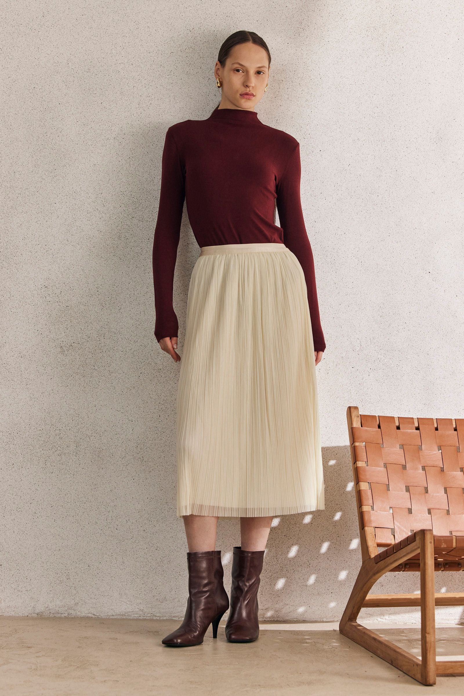 Basic Burgundy Turtleneck Shirt