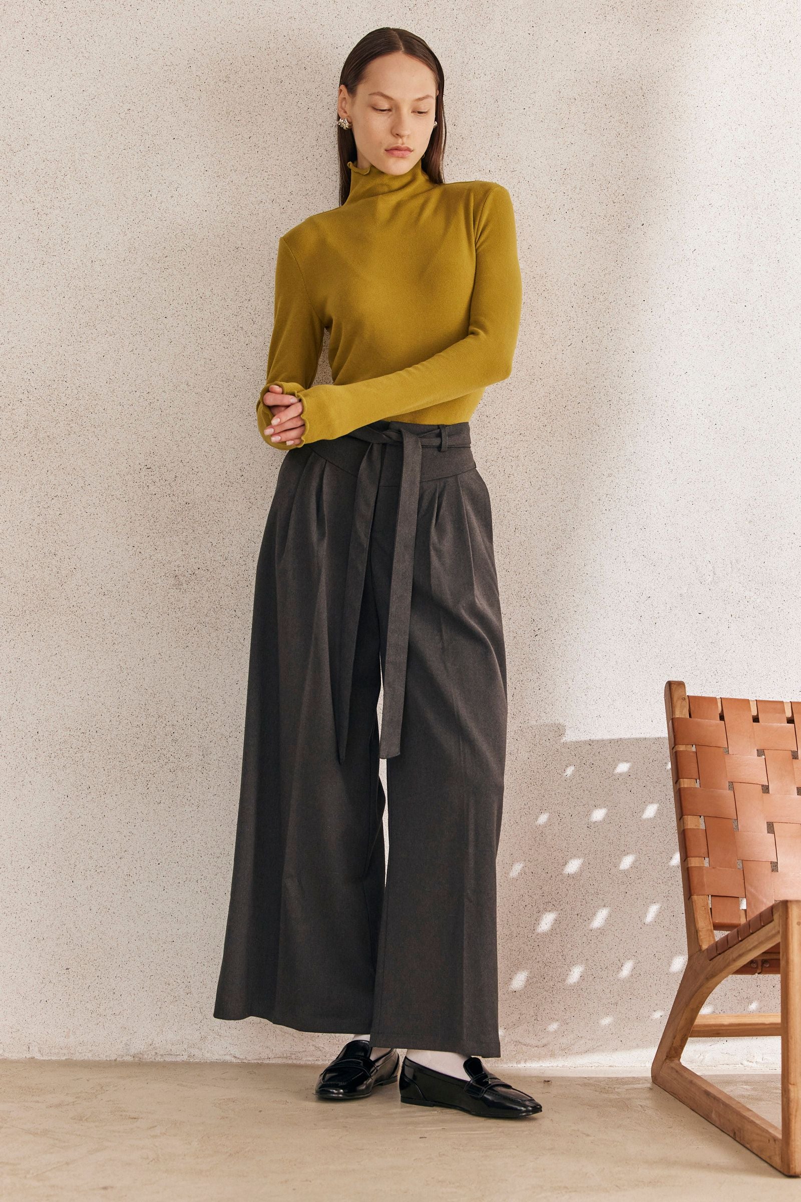 Green Mid-Seam Turtleneck Shirt