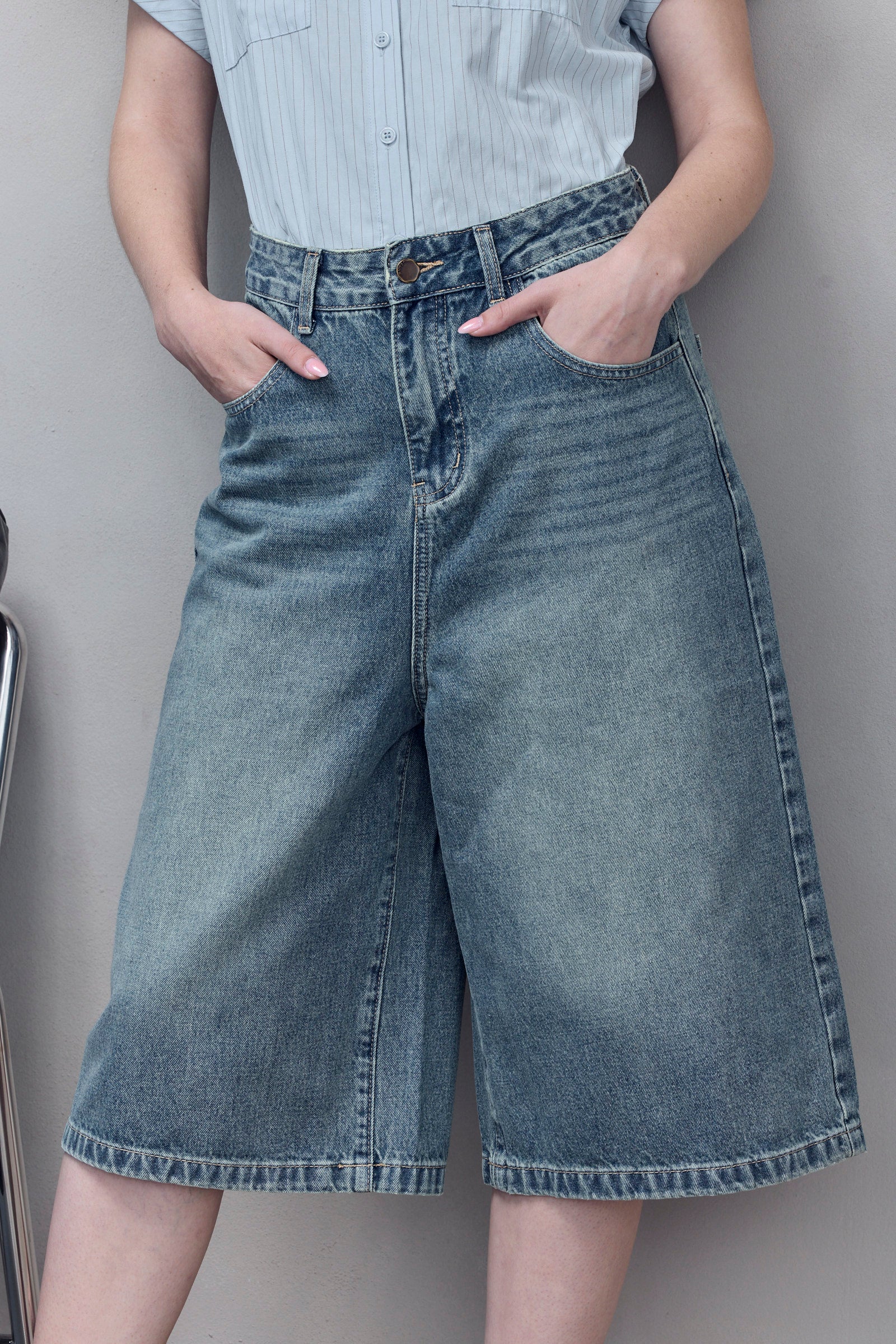【YOURNUS】Valhalla Washing Bermuda Denim Women's Juicy Couture Flaunt It Bermuda Jean Shorts